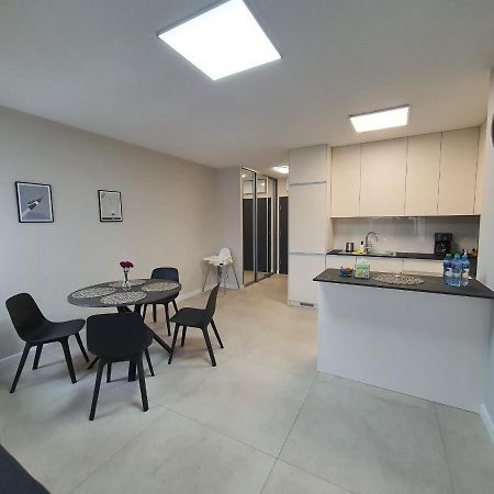 Apartament De Lux Apart 45 Grabiszynska Breslavia Exterior foto