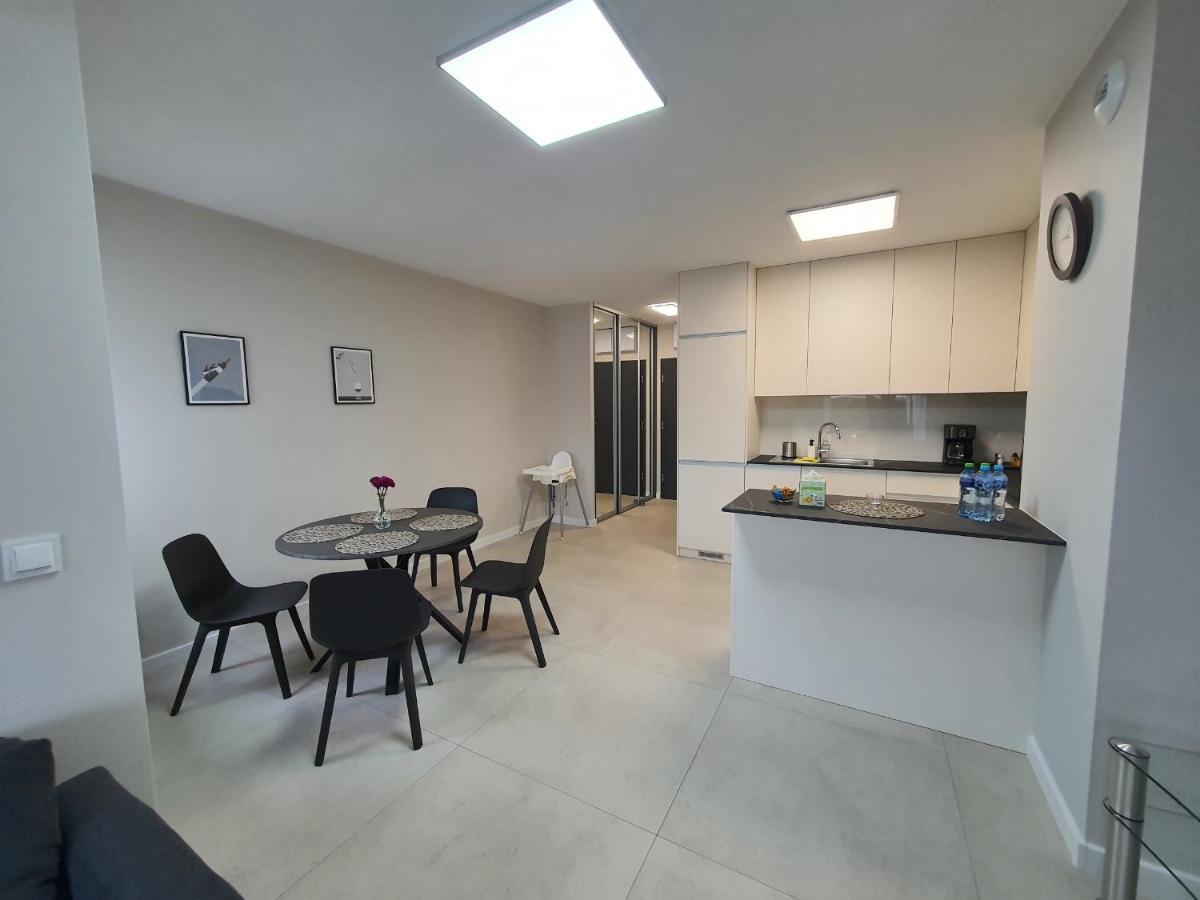 Apartament De Lux Apart 45 Grabiszynska Breslavia Exterior foto